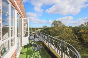 Photo 13- click for photo gallery